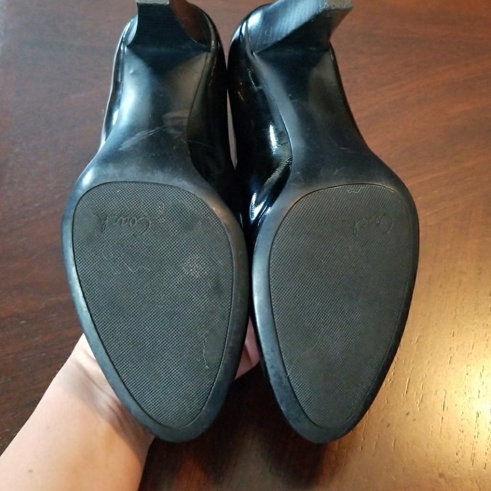 Coach Heels - Picture 5 of 5